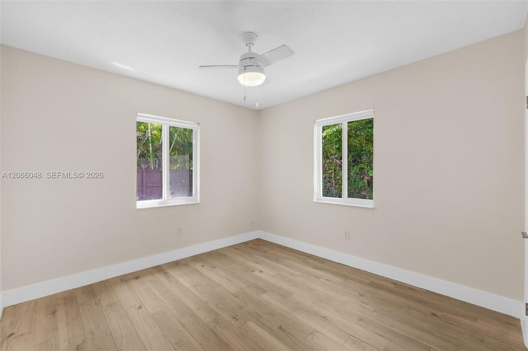 For Sale: $1,300,000 (3 beds, 2 baths, 1549 Square Feet)