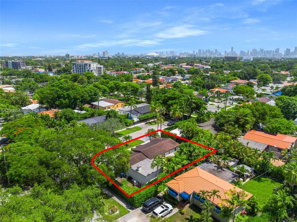 For Sale: $1,300,000 (3 beds, 2 baths, 1549 Square Feet)