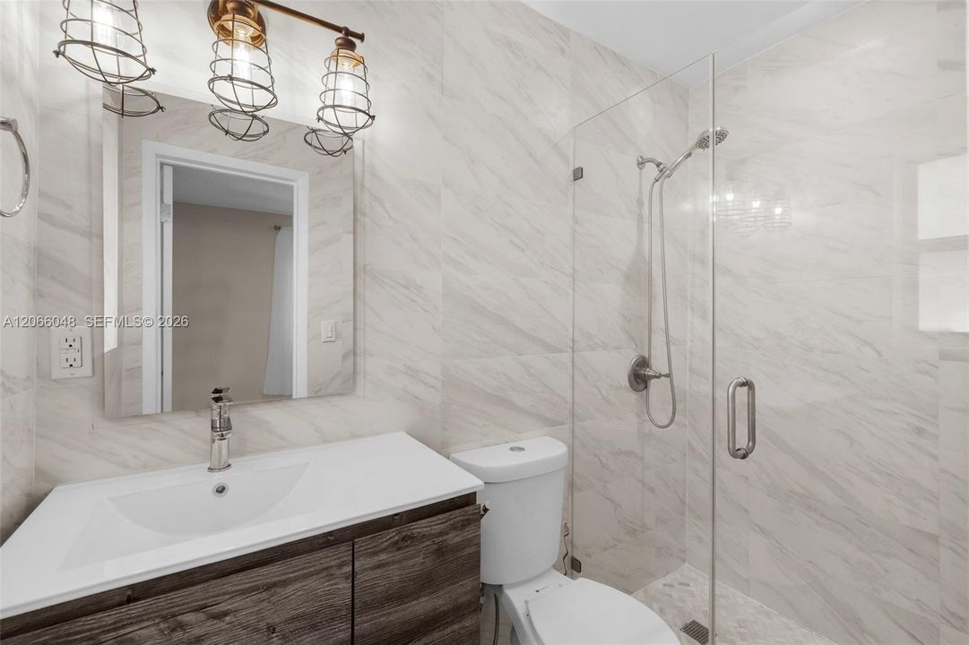 For Sale: $1,300,000 (3 beds, 2 baths, 1549 Square Feet)