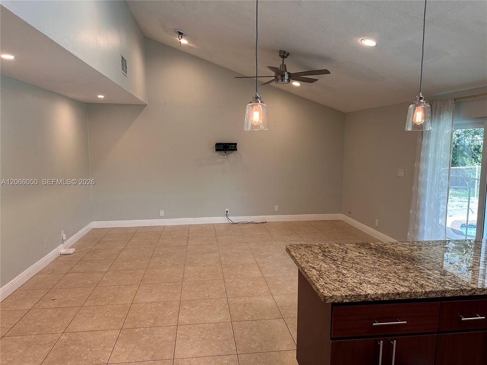 For Rent: $4,500 (4 beds, 2 baths, 2195 Square Feet)