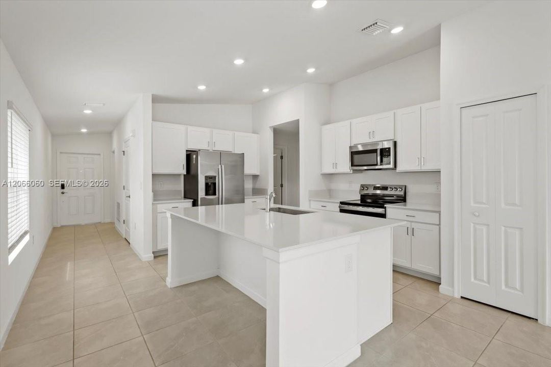 For Sale: $325,000 (3 beds, 2 baths, 1448 Square Feet)