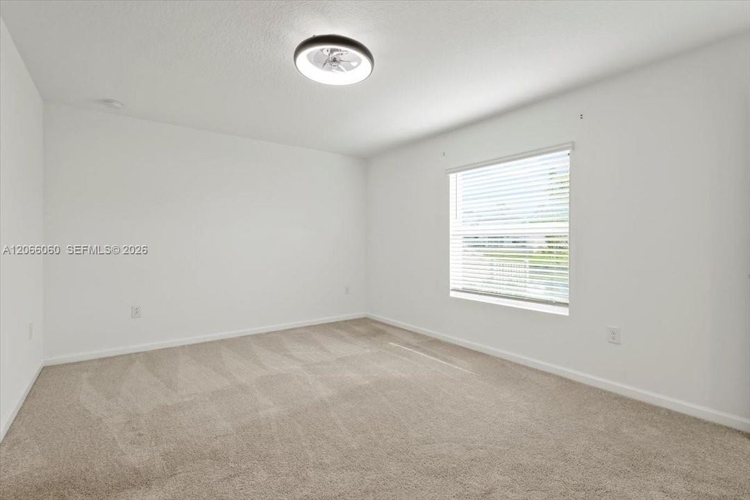 For Sale: $325,000 (3 beds, 2 baths, 1448 Square Feet)
