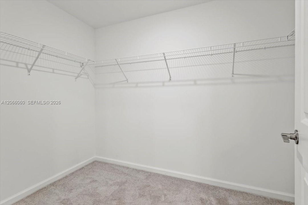 For Sale: $325,000 (3 beds, 2 baths, 1448 Square Feet)
