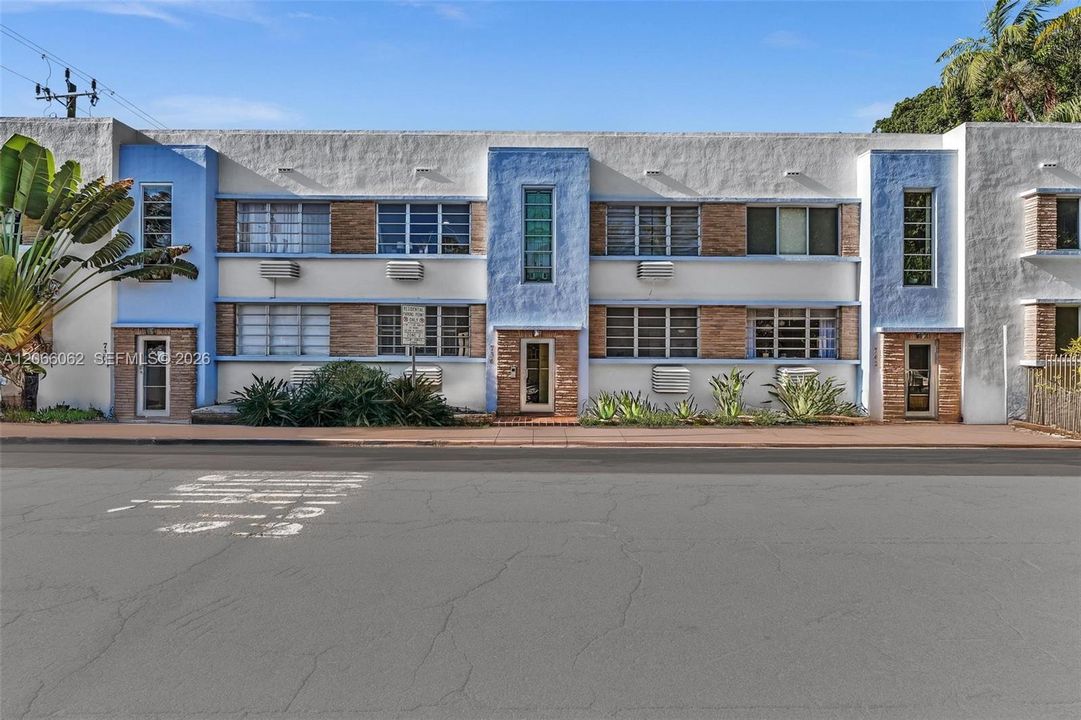 For Sale: $189,000 (0 beds, 1 baths, 500 Square Feet)