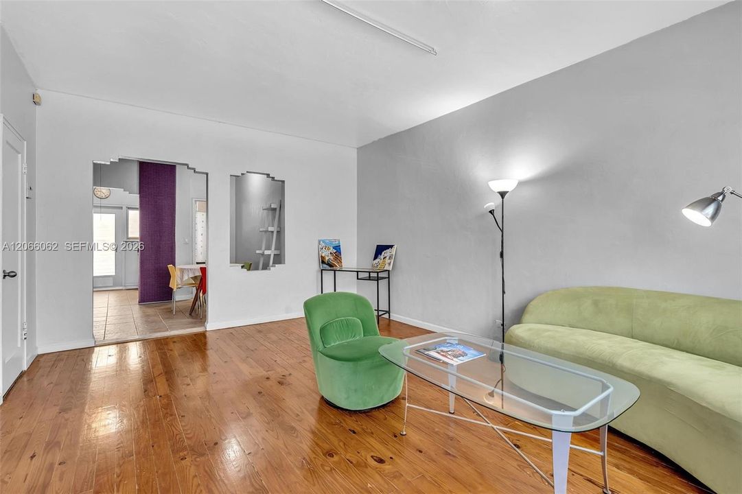For Sale: $189,000 (0 beds, 1 baths, 500 Square Feet)