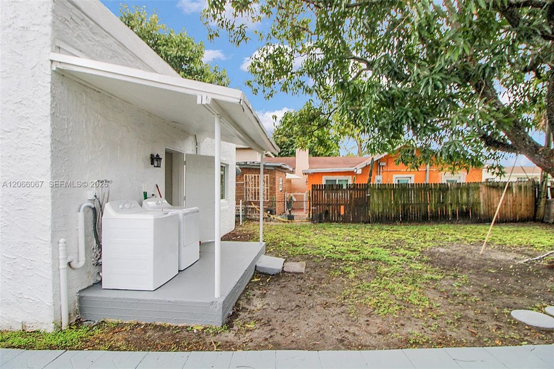 For Sale: $560,000 (0 beds, 0 baths, 1342 Square Feet)