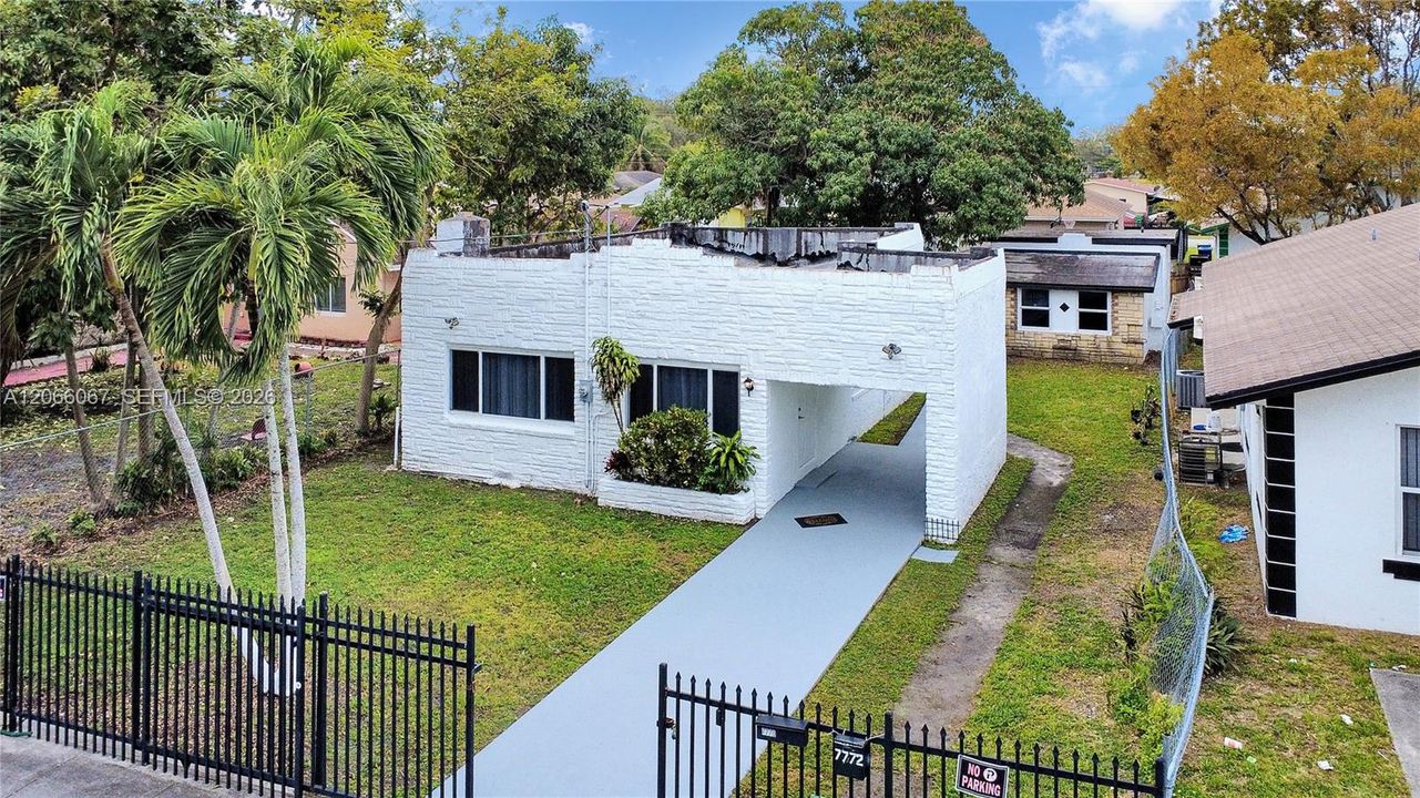 For Sale: $560,000 (0 beds, 0 baths, 1342 Square Feet)