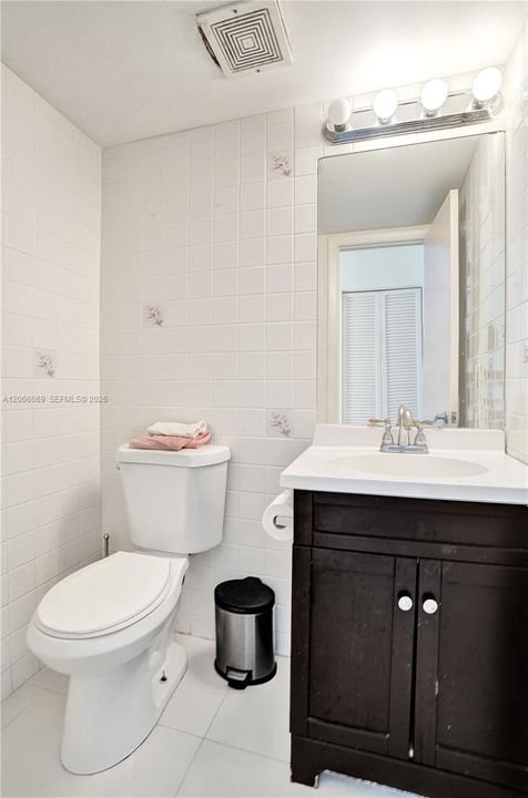 Active With Contract: $559,000 (3 beds, 2 baths, 1850 Square Feet)