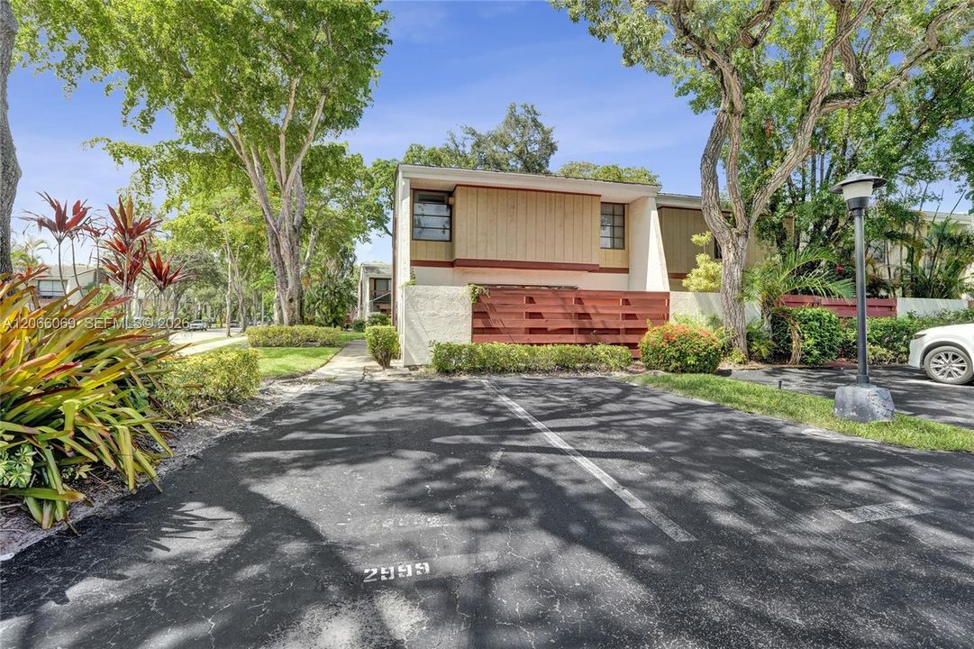 Active With Contract: $559,000 (3 beds, 2 baths, 1850 Square Feet)