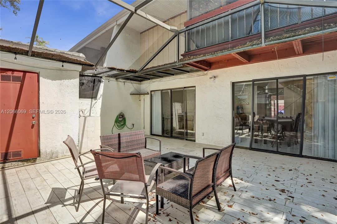 Active With Contract: $559,000 (3 beds, 2 baths, 1850 Square Feet)