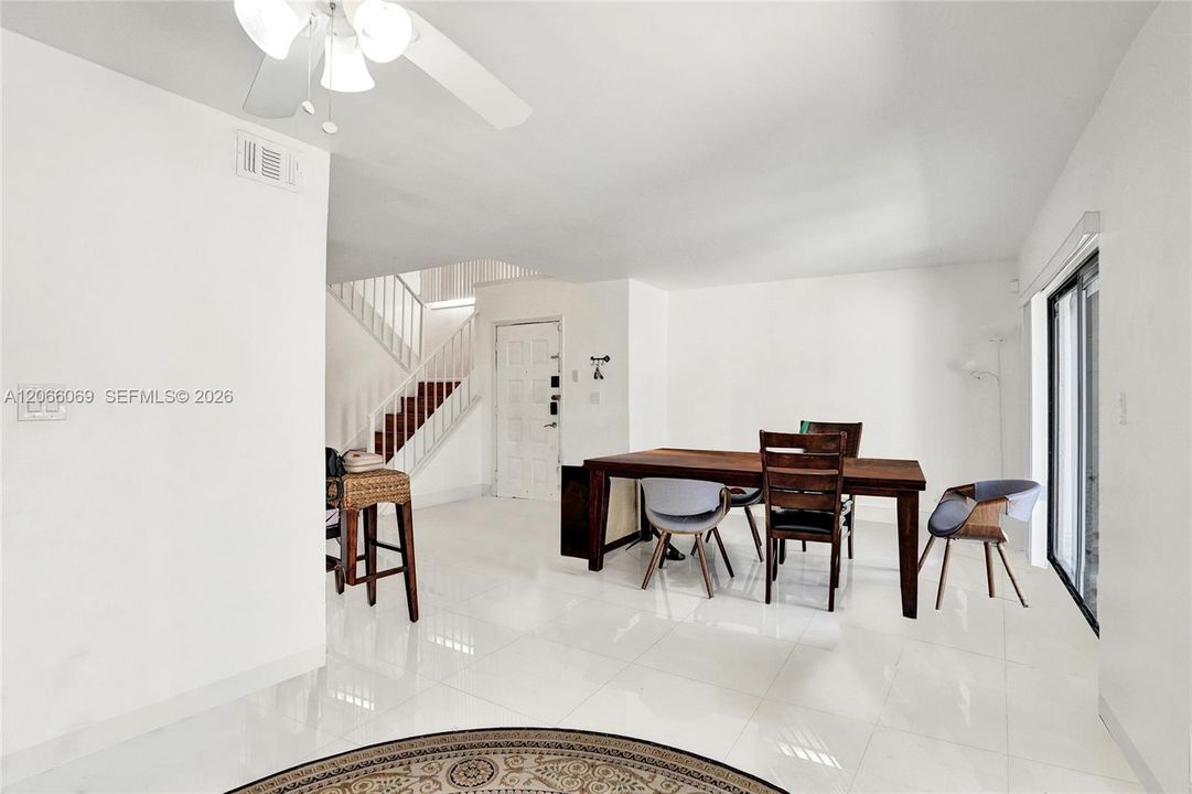 Active With Contract: $559,000 (3 beds, 2 baths, 1850 Square Feet)