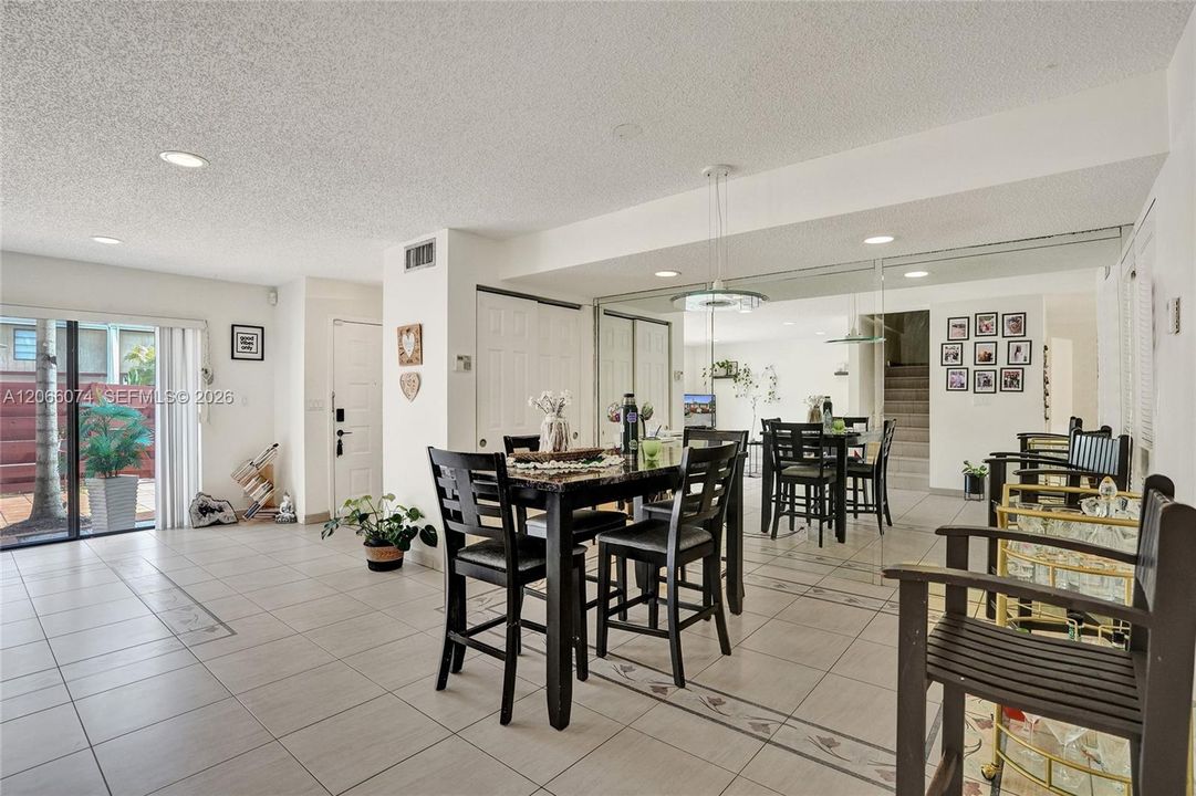 For Sale: $459,000 (3 beds, 2 baths, 1640 Square Feet)