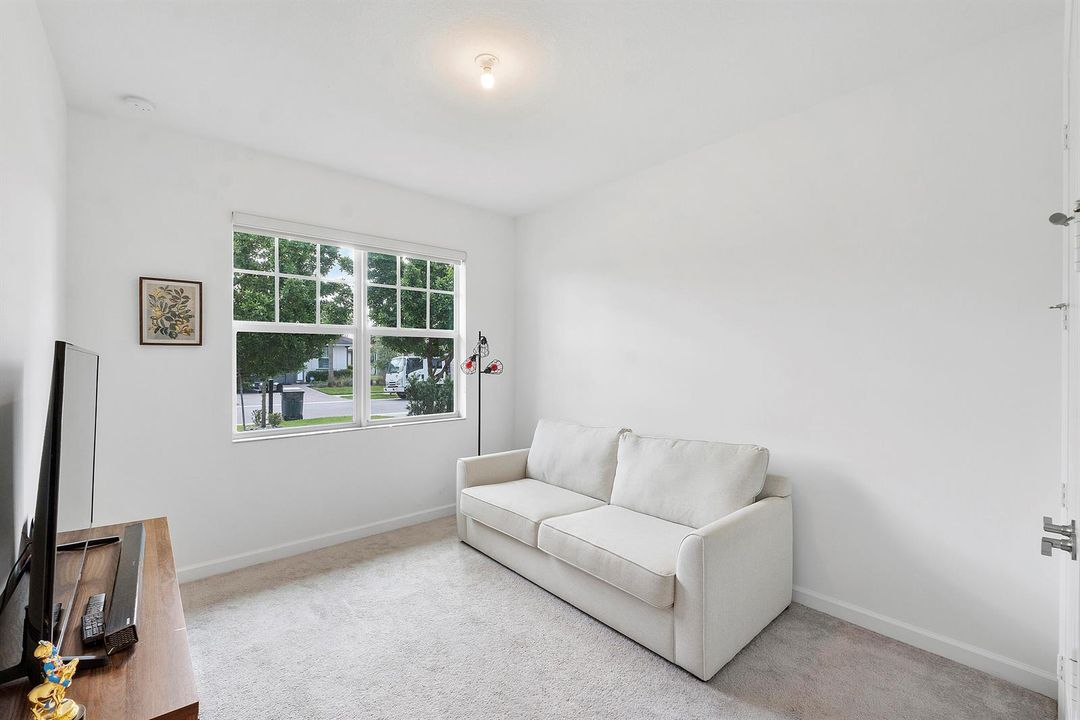 2nd Bedroom