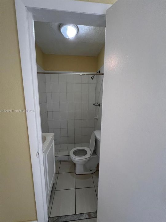 For Rent: $1,300 (1 beds, 1 baths, 15703 Square Feet)