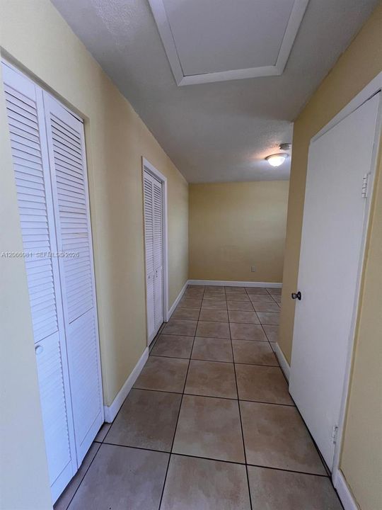 For Rent: $1,300 (1 beds, 1 baths, 15703 Square Feet)