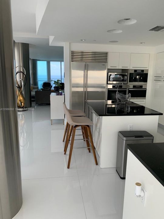 For Sale: $3,950,000 (4 beds, 4 baths, 2485 Square Feet)