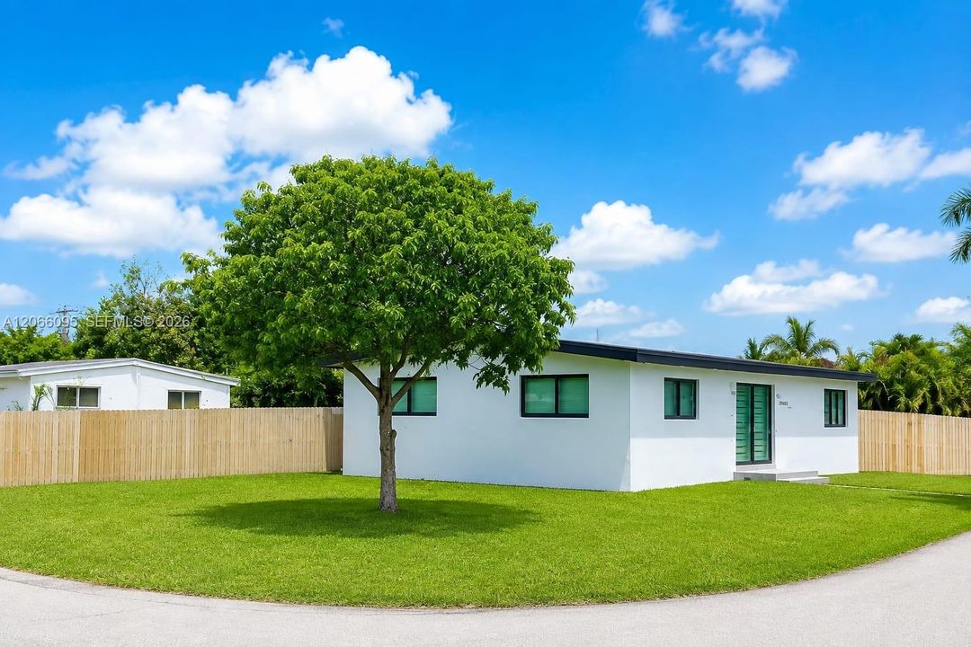 For Rent: $3,800 (3 beds, 2 baths, 1648 Square Feet)
