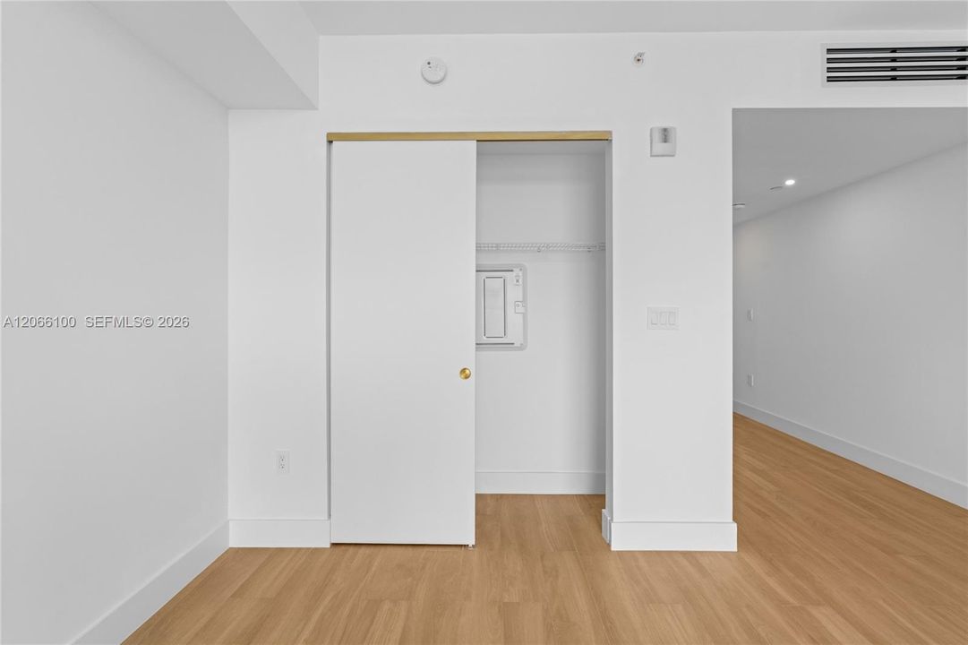 На продажу: $625,000 (0 спален, 1 ванн, 0 Квадратных фут)