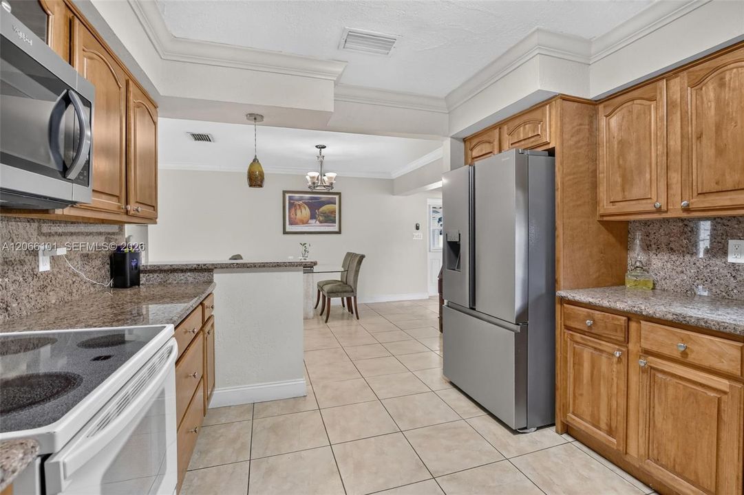 For Sale: $718,000 (4 beds, 3 baths, 1891 Square Feet)