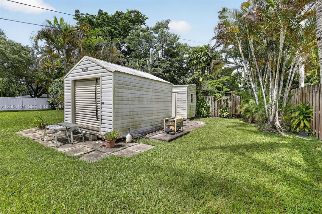 For Sale: $718,000 (4 beds, 3 baths, 1891 Square Feet)