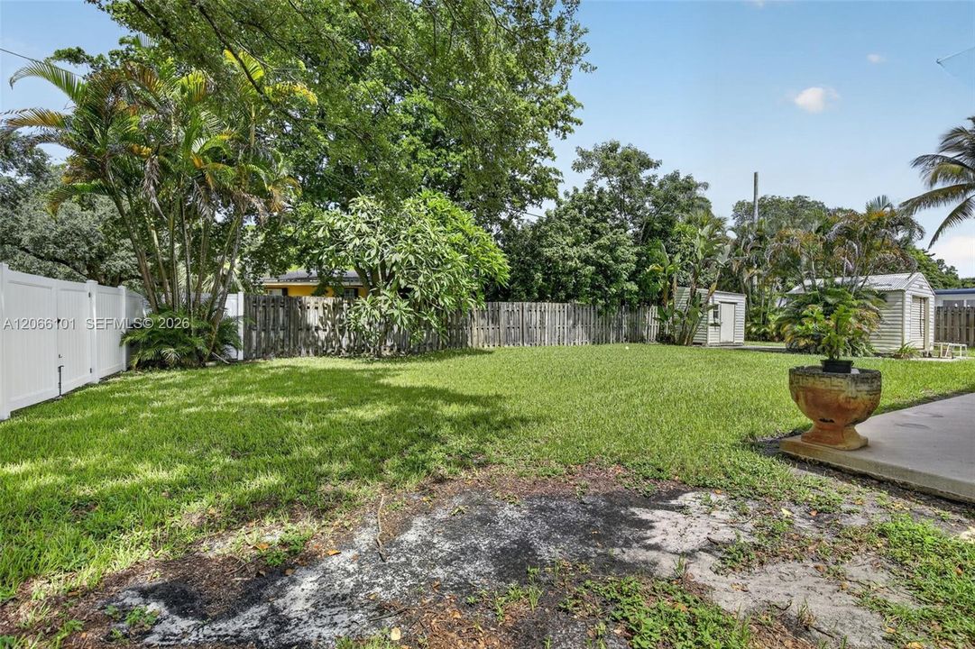 For Sale: $718,000 (4 beds, 3 baths, 1891 Square Feet)