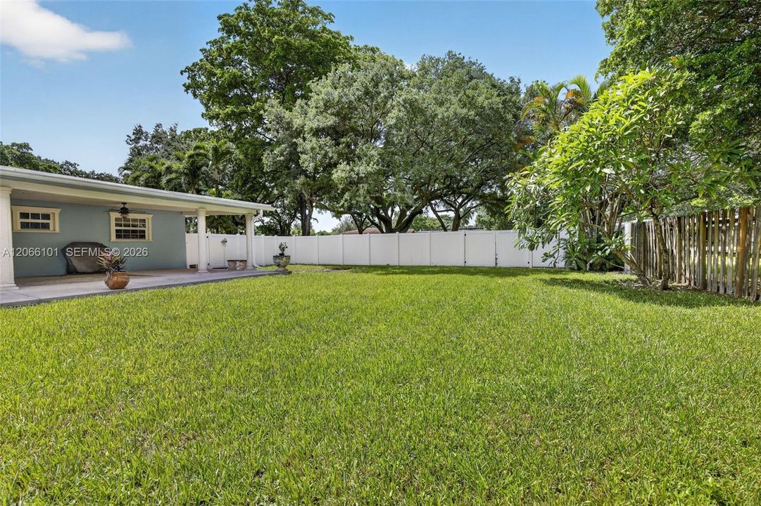 For Sale: $718,000 (4 beds, 3 baths, 1891 Square Feet)