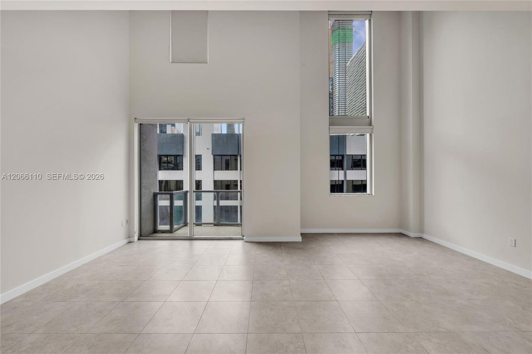 En Venta: $412,776 (1 camas, 1 baños, 1053 Pies cuadrados)