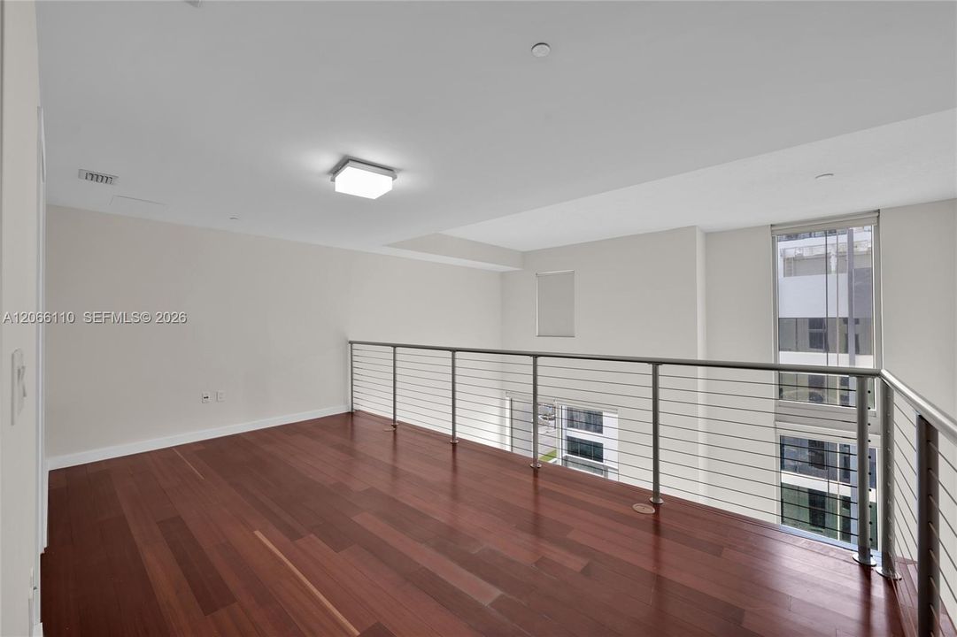 En Venta: $412,776 (1 camas, 1 baños, 1053 Pies cuadrados)