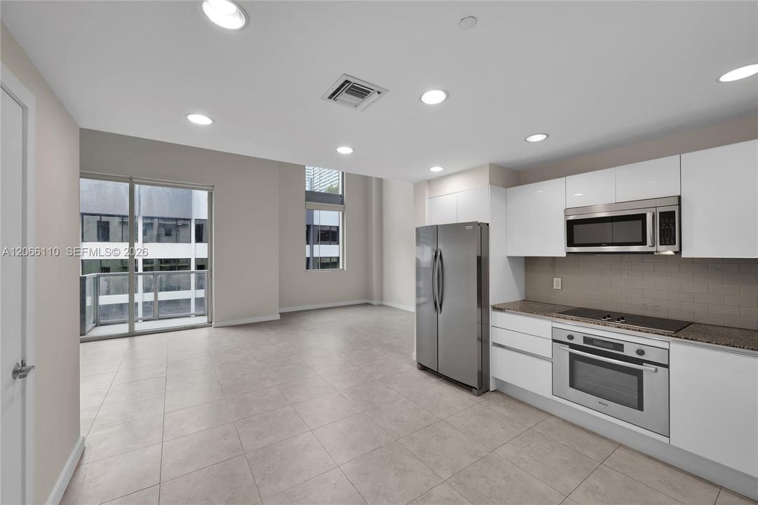 En Venta: $412,776 (1 camas, 1 baños, 1053 Pies cuadrados)