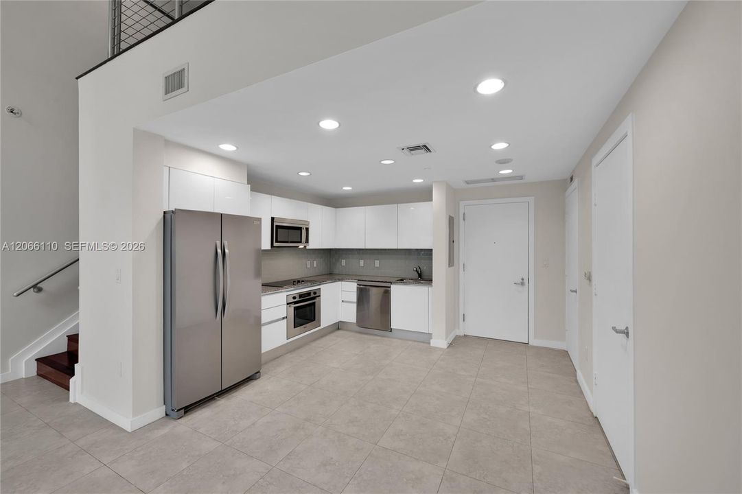 En Venta: $412,776 (1 camas, 1 baños, 1053 Pies cuadrados)