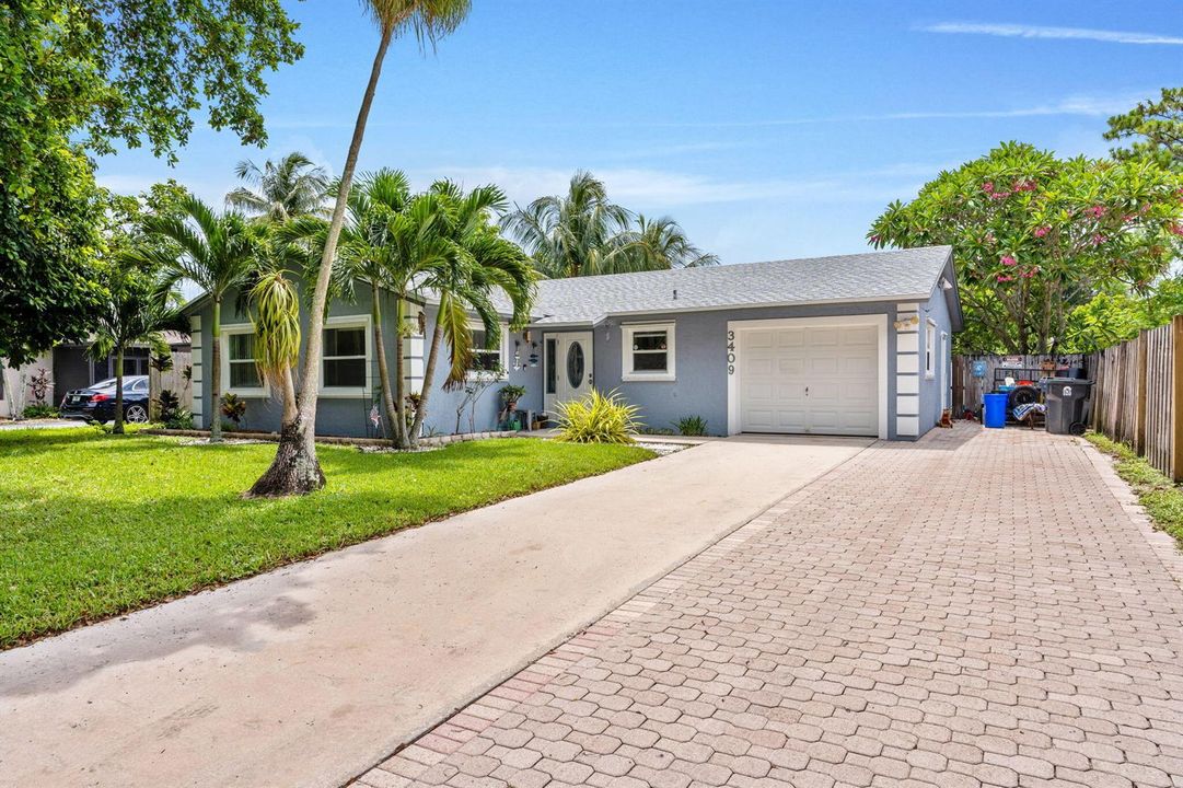 4-web-or-mls-A7404404