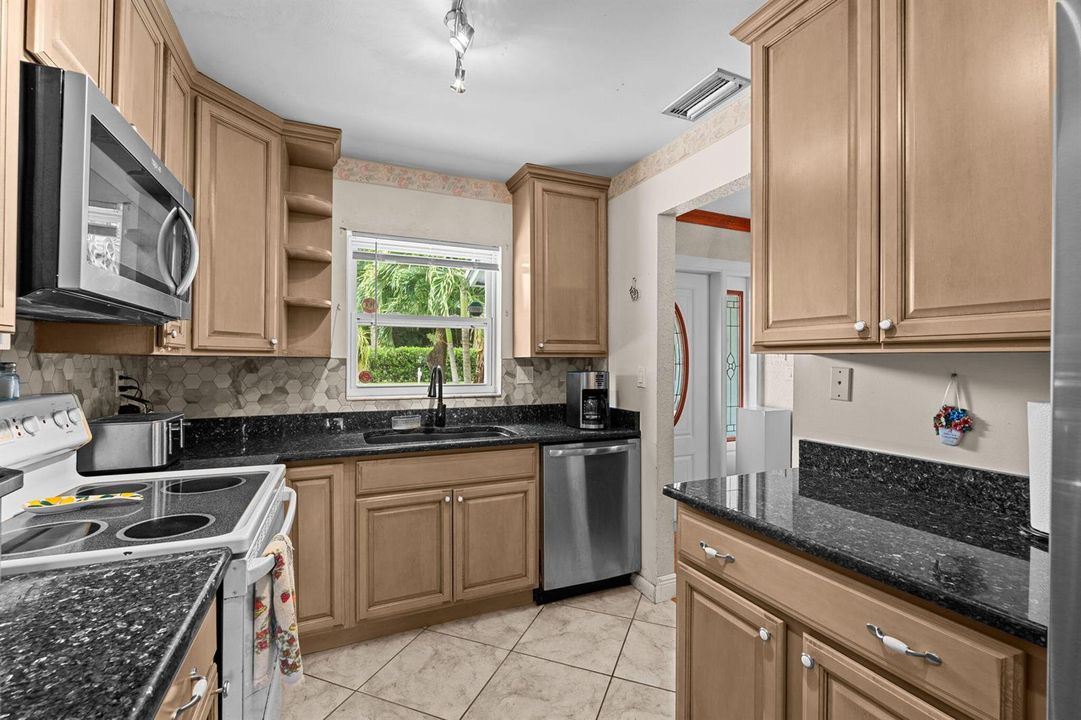 20-web-or-mls-A7404494