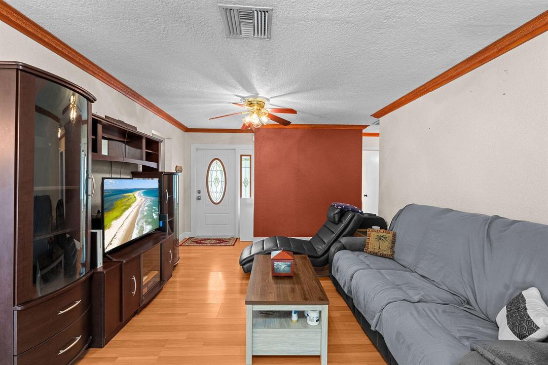 7-web-or-mls-A7404440