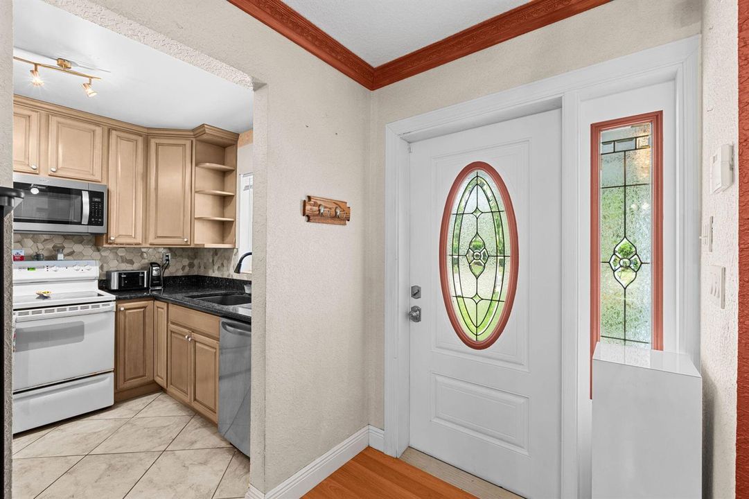 6-web-or-mls-A7404479