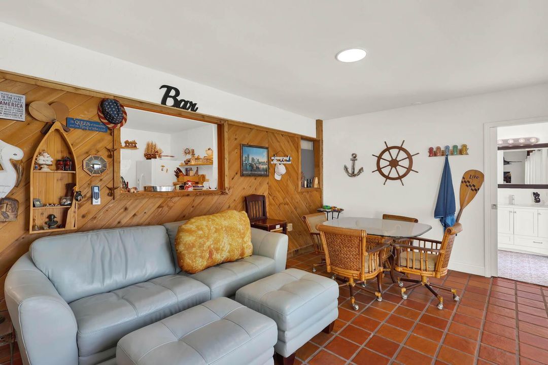 1902_Mimosa_Ave-27