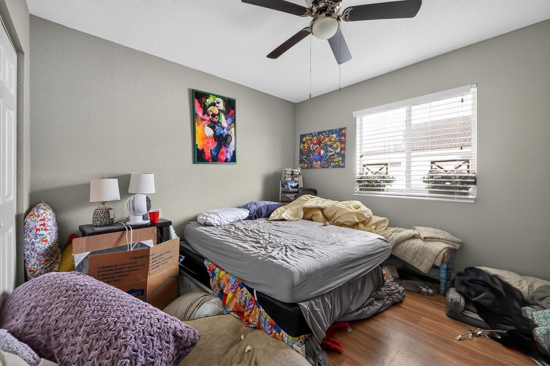 17_2823_S_Evergreen_Cir-Bedroom-0007