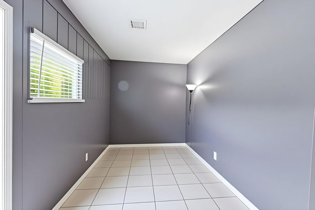 Extra-Room