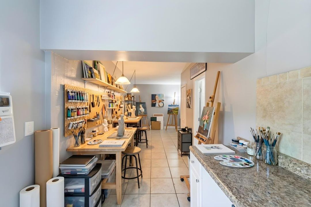 Exterior-Extra-Room-staged