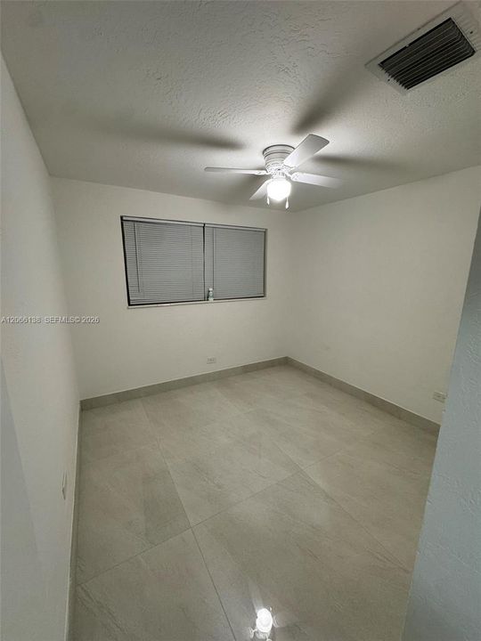 En Venta: $665,000 (4 camas, 2 baños, 1314 Pies cuadrados)