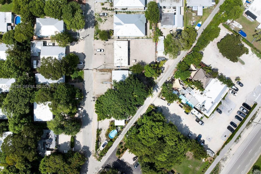 For Sale: $665,000 (4 beds, 2 baths, 1314 Square Feet)