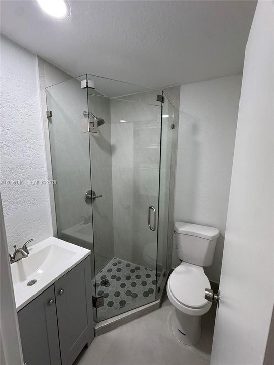 En Venta: $665,000 (4 camas, 2 baños, 1314 Pies cuadrados)
