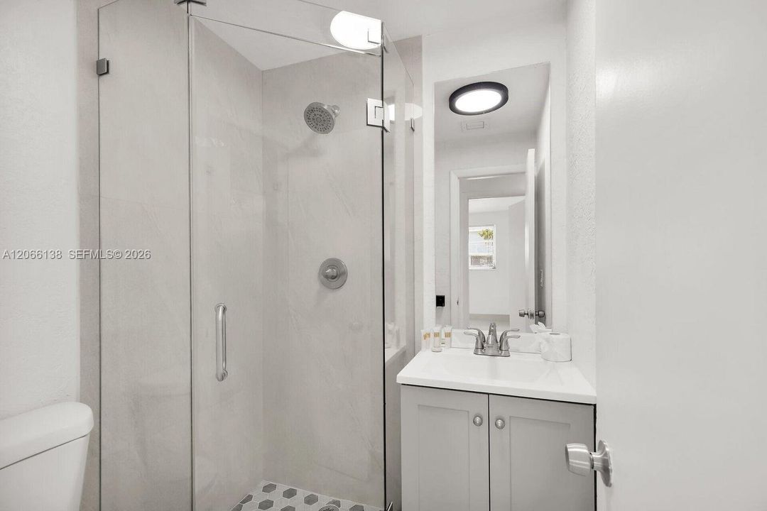 For Sale: $665,000 (4 beds, 2 baths, 1314 Square Feet)