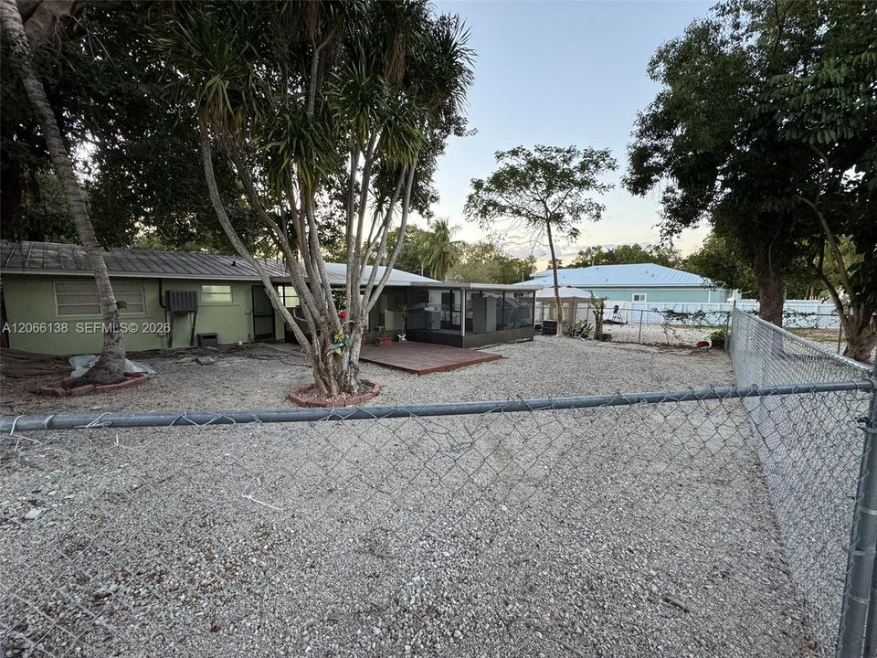 En Venta: $665,000 (4 camas, 2 baños, 1314 Pies cuadrados)