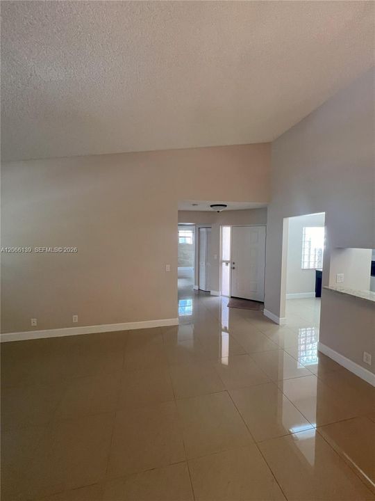 For Rent: $2,500 (3 beds, 2 baths, 1150 Square Feet)