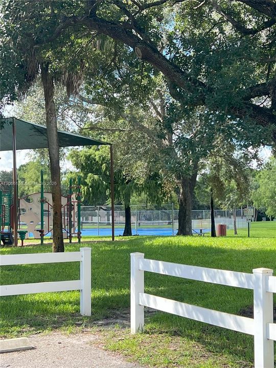 For Rent: $2,500 (3 beds, 2 baths, 1150 Square Feet)