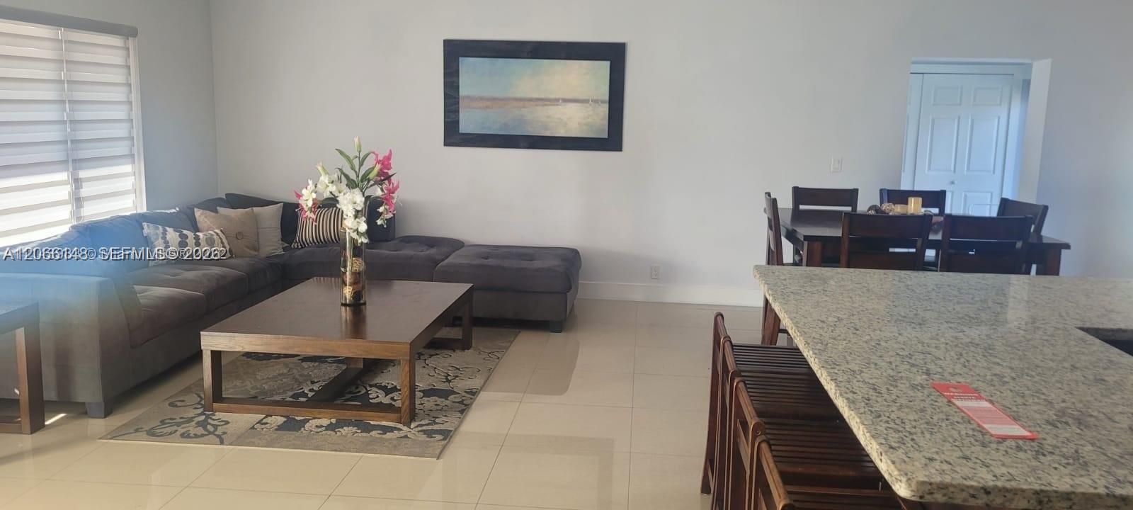 For Rent: $4,900 (4 beds, 2 baths, 1534 Square Feet)