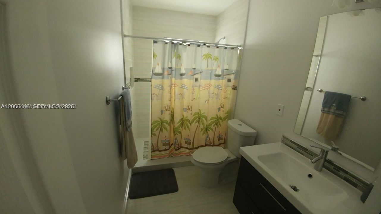 For Rent: $4,900 (4 beds, 2 baths, 1534 Square Feet)