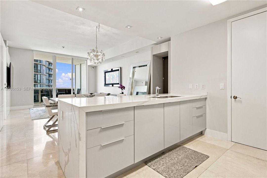For Sale: $1,950,000 (3 beds, 3 baths, 1974 Square Feet)