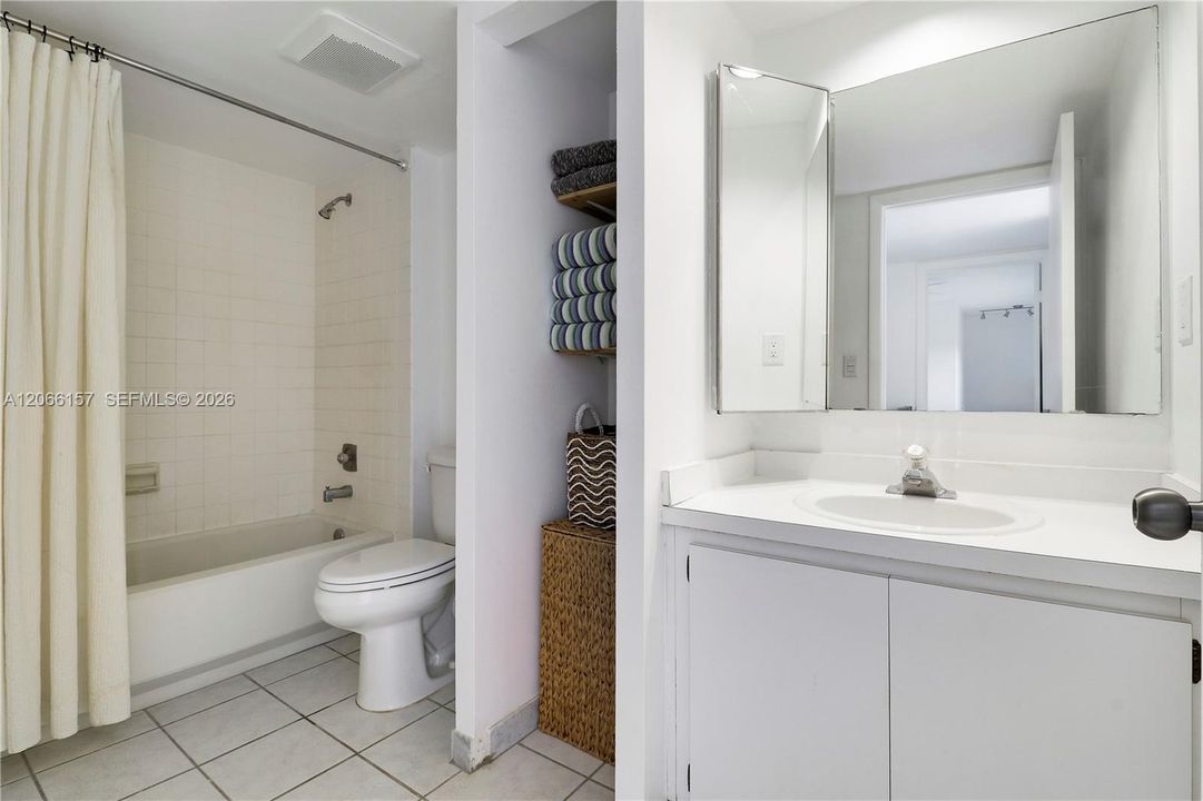 2nd Bathroom