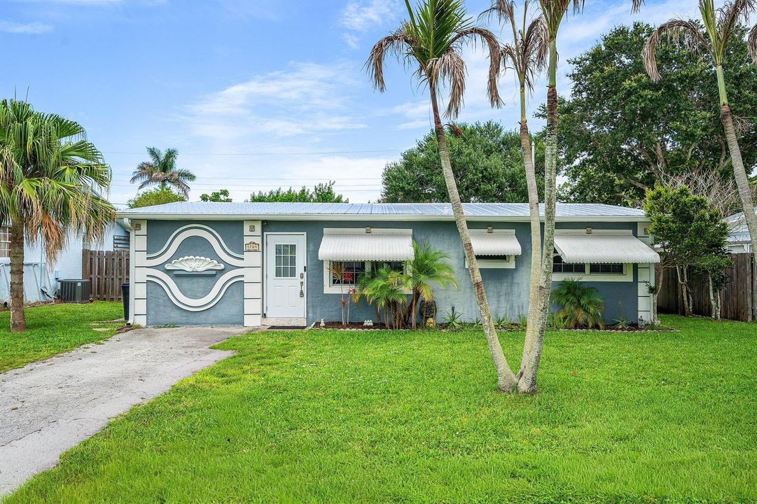 001-5709SEIndigoAvenue-Stuart-FL-34997-S
